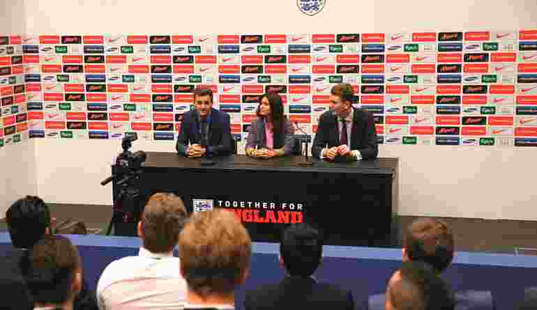 91福利 Wembley Football Team Captains Giving A Press Conference At Wembley Stadium V2